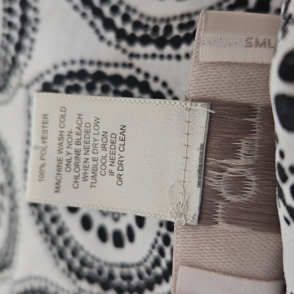 Loft Lot of 2 Tops Size Large Navy/White/Black - Picture 12 of 12